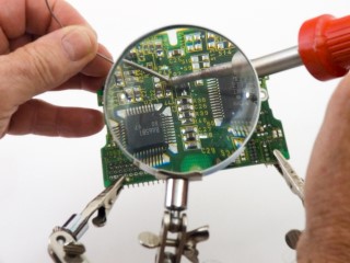 soldering pc board.jpg